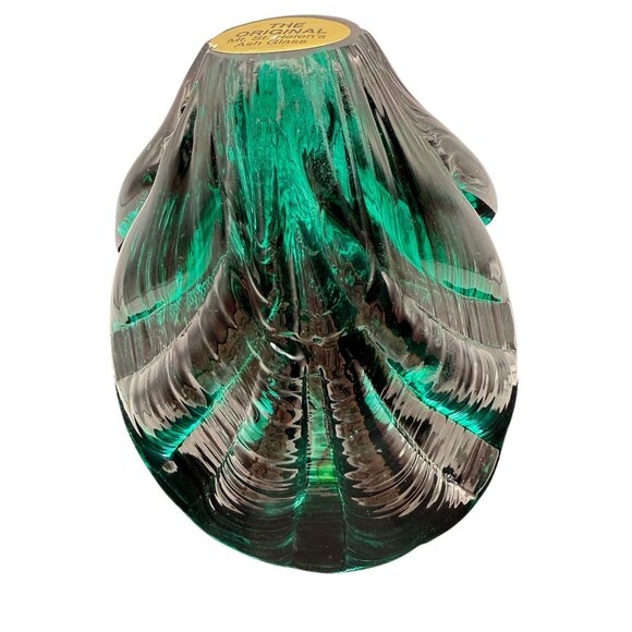 The Original Mt. St. Helens Ash Glass Oyster Shell Green Faux Pearl Display - Picture 6 of 9